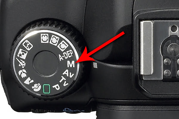 detalhe de camera nikon, opção do modo manual para sair do modo automático
