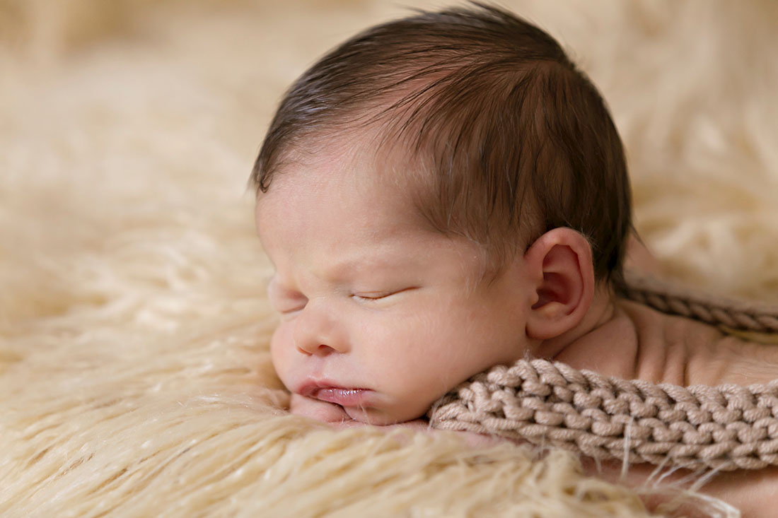 melhores fotos newborn close rosto bebê recém nascido